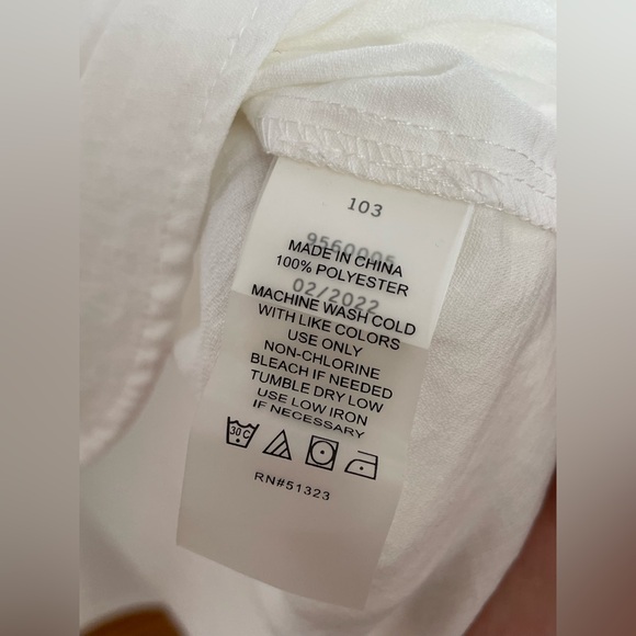 Vince Camuto, ruffle sleeve blouse size PL - Picture 7 of 9